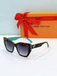 Picture of Louis Vuitton Sunglasses _SKUfw77361647fw